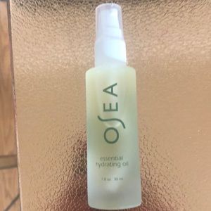 Osea hydrating oil